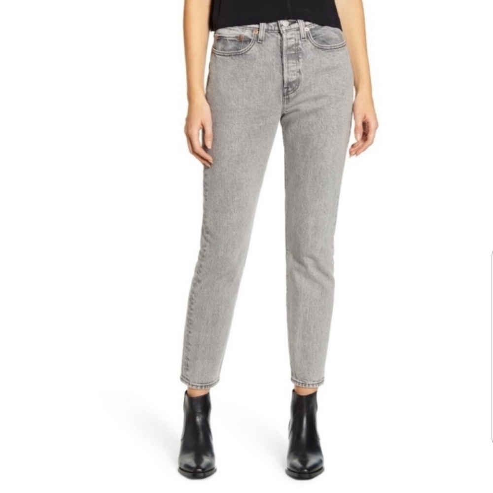 🆕 Levi's Wedgie Icon Fit High Waist Jeans Gray